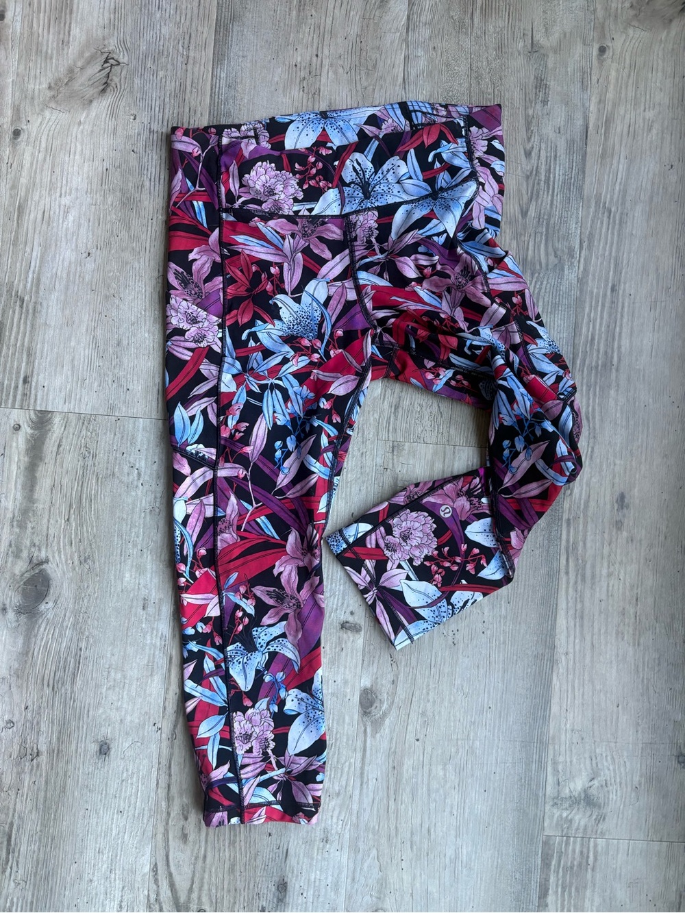 lululemon athletica Floral Print Leggings - Pink & Blue